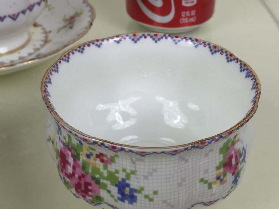 Set Of Royal Albert Bone China England In Petit Point China Pattern [Photo 17]