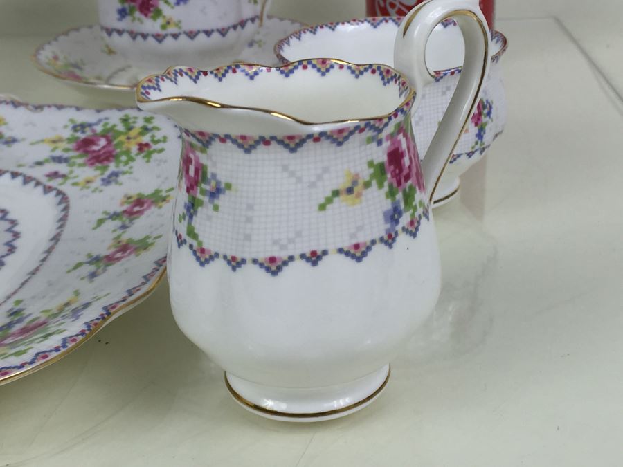 Set Of Royal Albert Bone China England In Petit Point China Pattern [Photo 15]