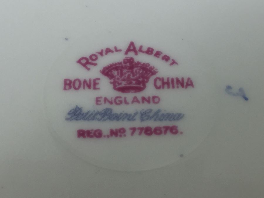 Set Of Royal Albert Bone China England In Petit Point China Pattern [Photo 3]