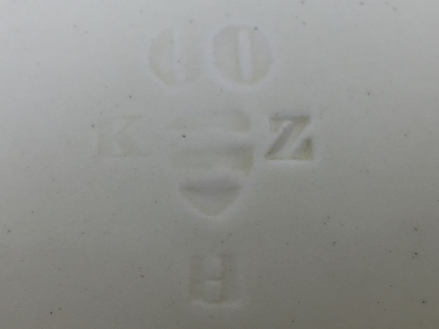 Set Of 5 Cups And Saucers With Woven Reticulated Plates [Photo 15]