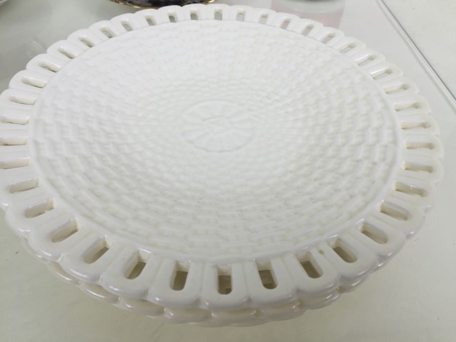 Set Of 5 Cups And Saucers With Woven Reticulated Plates [Photo 9]