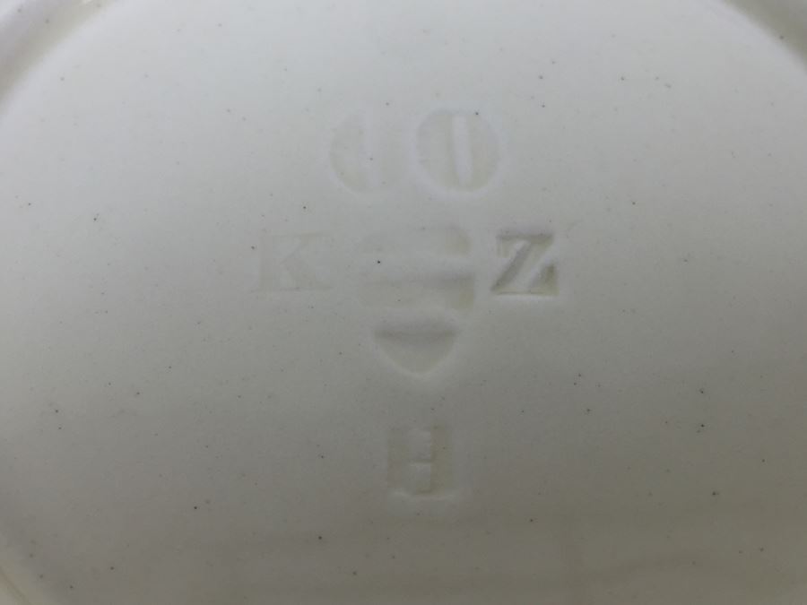 Set Of 5 Cups And Saucers With Woven Reticulated Plates [Photo 14]