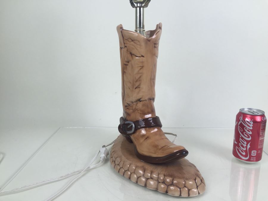 Painted Ceramic Western Cowboy Boot Lamp With Cowboy Hat Finial [Photo 7]