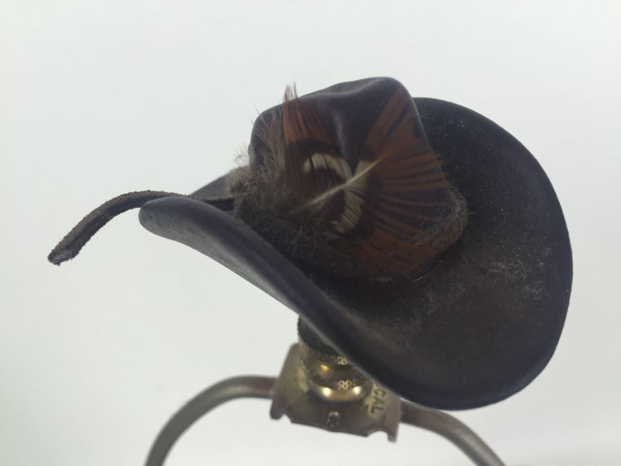 Painted Ceramic Western Cowboy Boot Lamp With Cowboy Hat Finial [Photo 3]