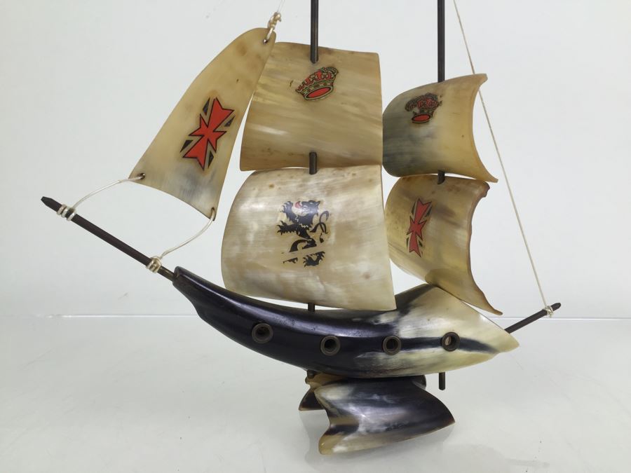 Sailing Ship Model Sculpture Made From Horn [Photo 2]