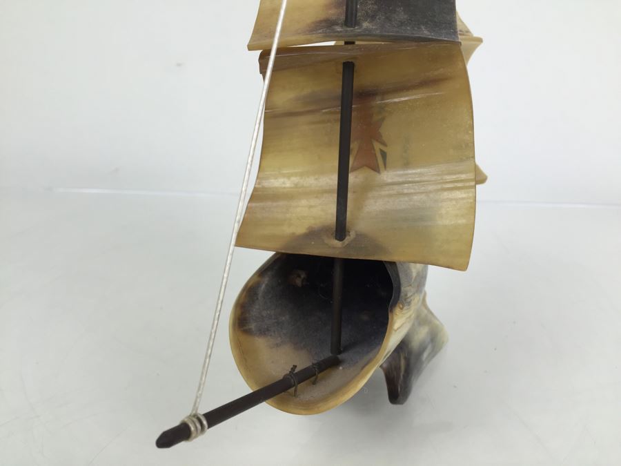 Sailing Ship Model Sculpture Made From Horn [Photo 3]