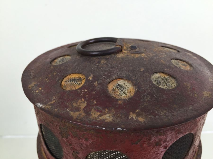 Antique Rusty Red Lantern Maker Unknown [Photo 13]