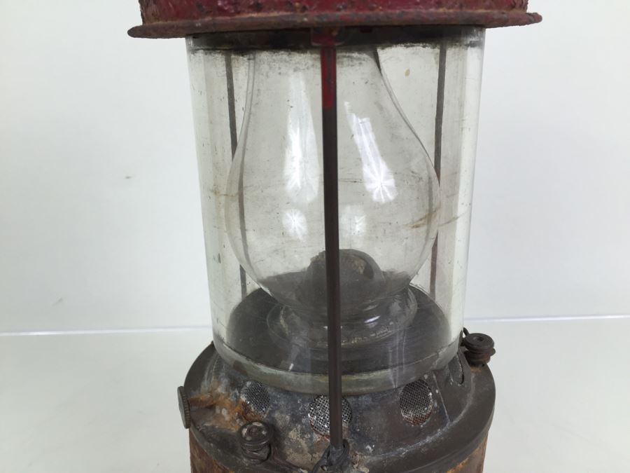Antique Rusty Red Lantern Maker Unknown [Photo 3]