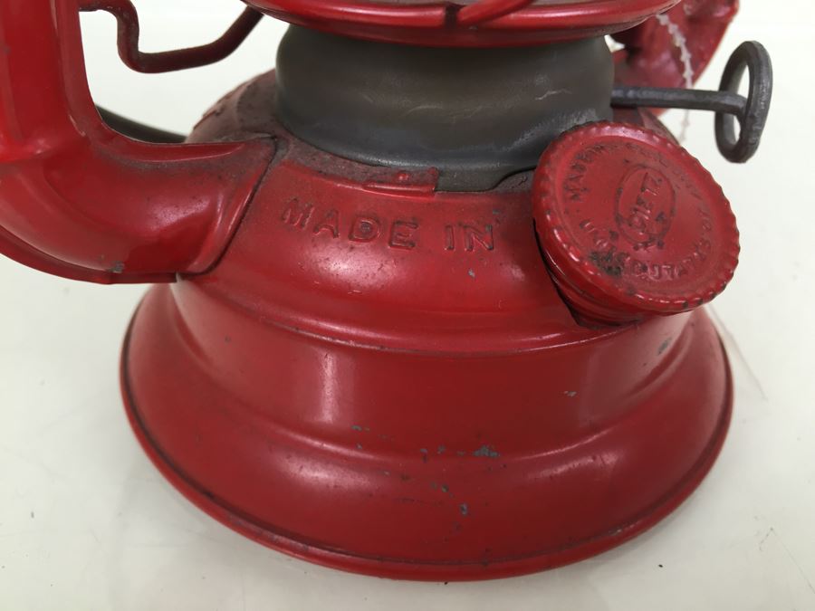 Dietz Comet Oil Lantern Red [Photo 14]