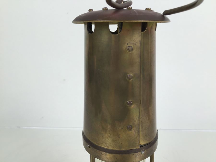 Solid Brass Miners' Lamp E. Thomas & Williams Ltd Cambrian No 6863 Oil Lantern Makers Aberdare Wales [Photo 18]