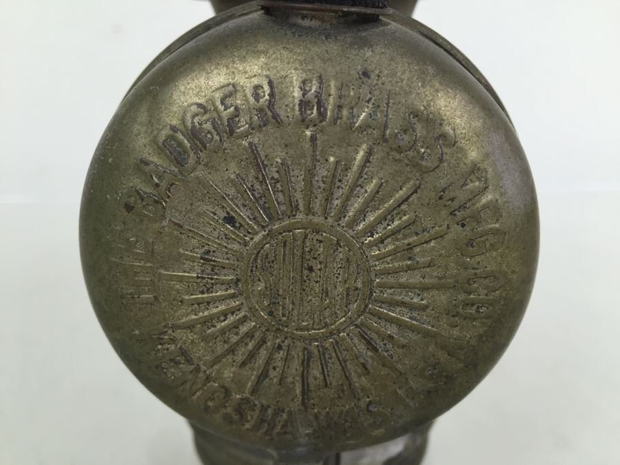 The Badger Brass Mfg Co. Kenosha, Was., U.S.A. Solar Lantern Bicycle Carbide Lamp With Red & Green Side Lenses [Photo 7]