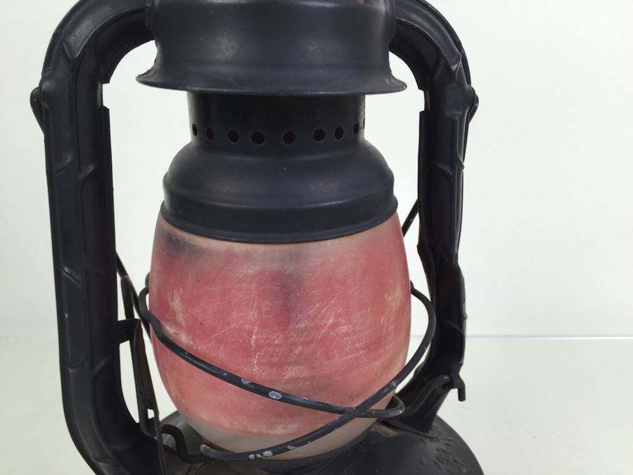 Dietz Lantern Stamped PG&E No. 100 Oil Lantern NY USA [Photo 13]