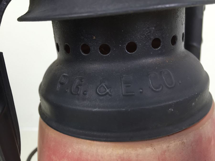 Dietz Lantern Stamped PG&E No. 100 Oil Lantern NY USA [Photo 8]