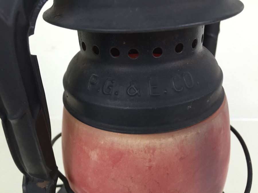 Dietz Lantern Stamped PG&E No. 100 Oil Lantern NY USA [Photo 6]