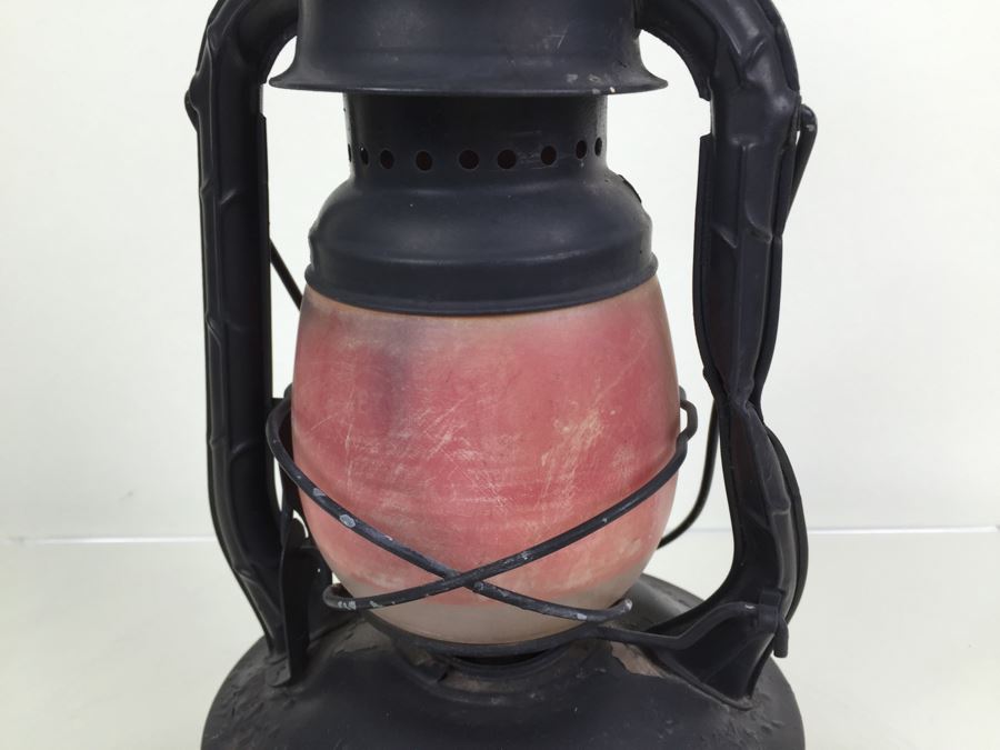 Dietz Lantern Stamped PG&E No. 100 Oil Lantern NY USA [Photo 12]