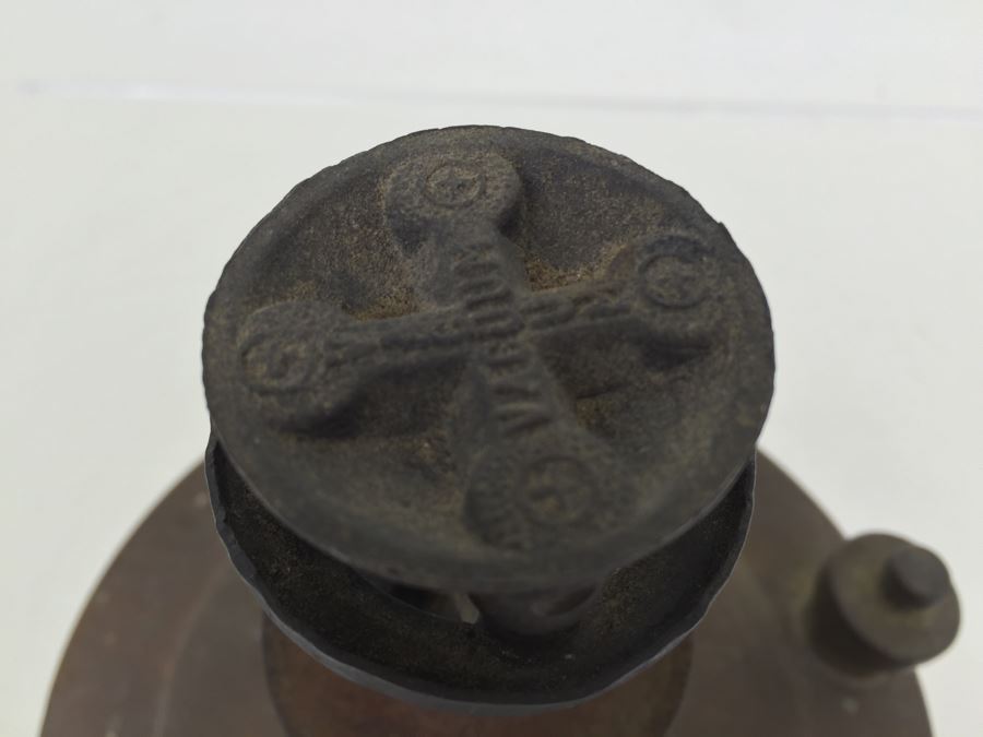 Sunflower Vacuum Oil Company No 2 Camp Stove [Photo 16]