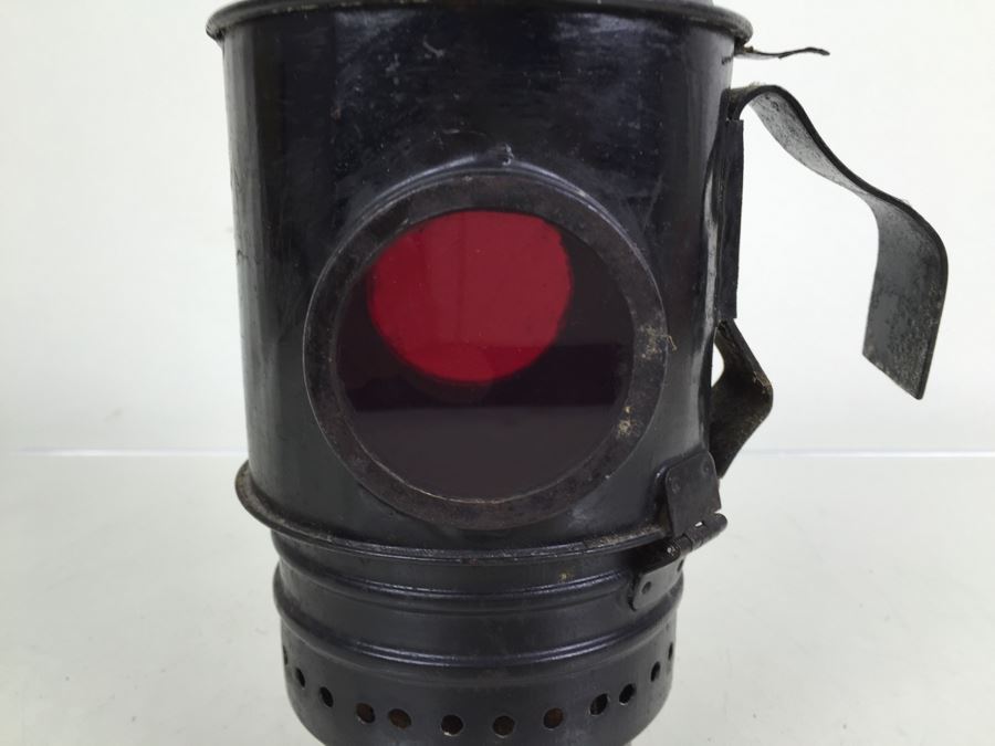 Railway Railroad Lantern By E. T. Wright & Co Mfrs. Hamilton Ont. [Photo 2]