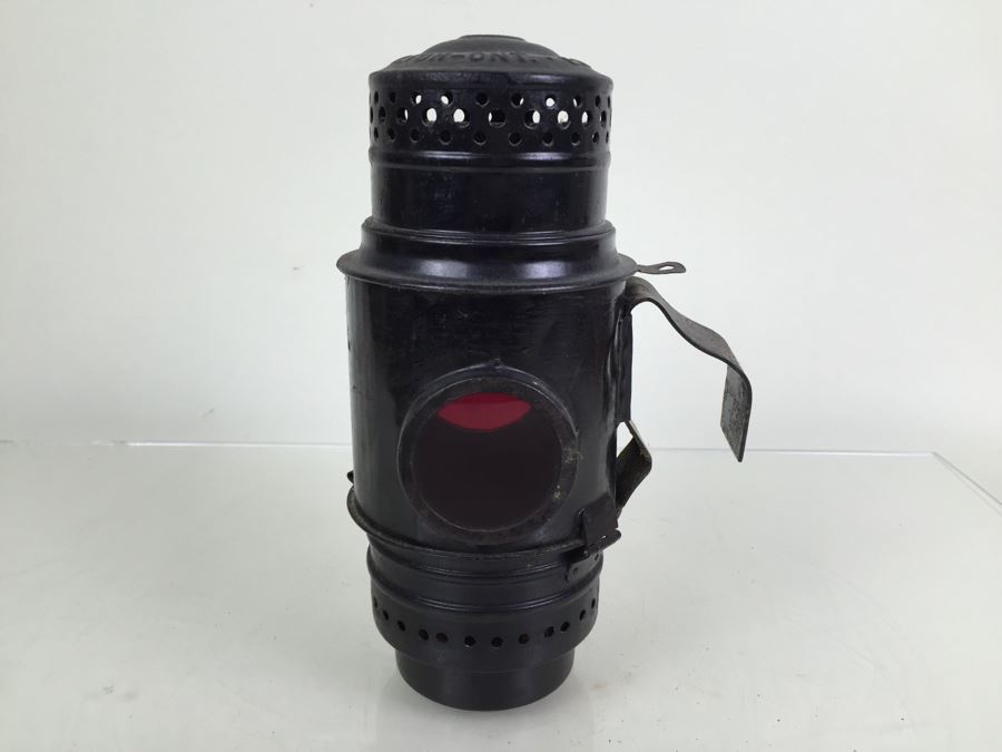 Railway Railroad Lantern By E. T. Wright & Co Mfrs. Hamilton Ont. [Photo 11]