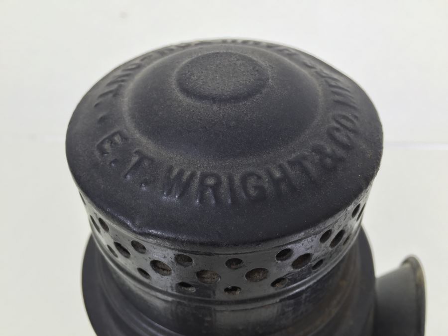 Railway Railroad Lantern By E. T. Wright & Co Mfrs. Hamilton Ont. [Photo 8]