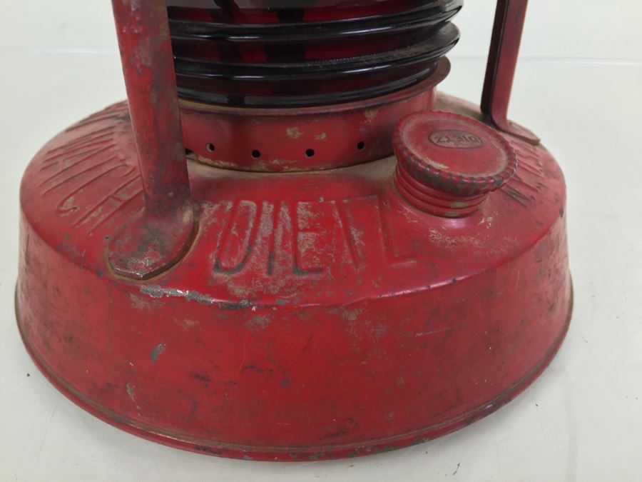 Red Dietz Night Watch Lantern Syracuse NY USA With Red Globe Stamped S. D. G. & E. Co. [Photo 12]