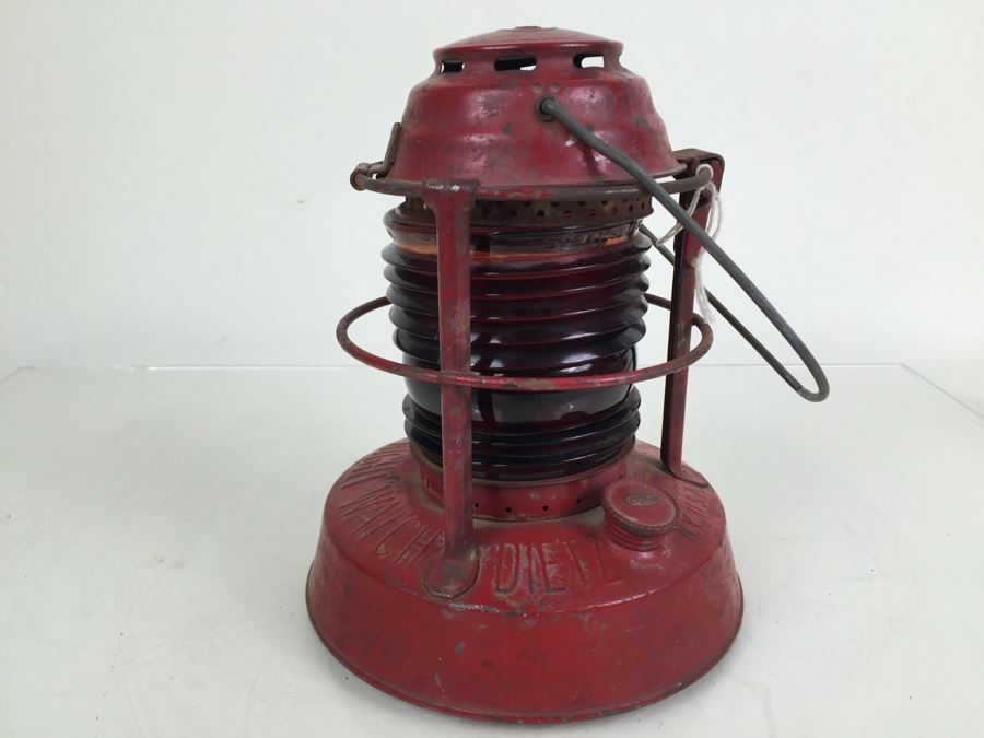 Red Dietz Night Watch Lantern Syracuse NY USA With Red Globe Stamped S. D. G. & E. Co. [Photo 13]