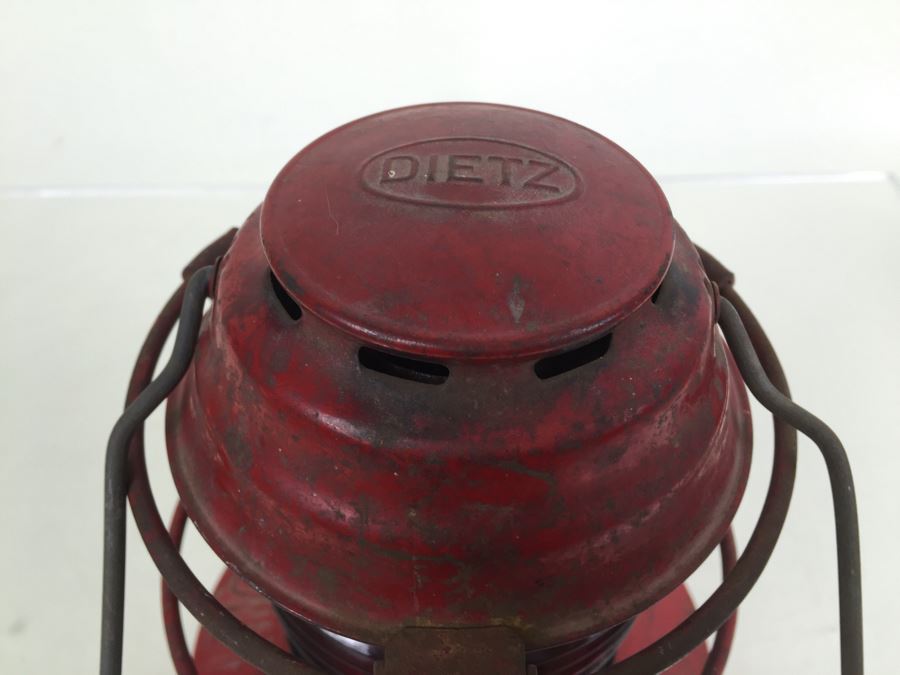 Red Dietz Night Watch Lantern Syracuse NY USA With Red Globe Stamped S. D. G. & E. Co. [Photo 15]