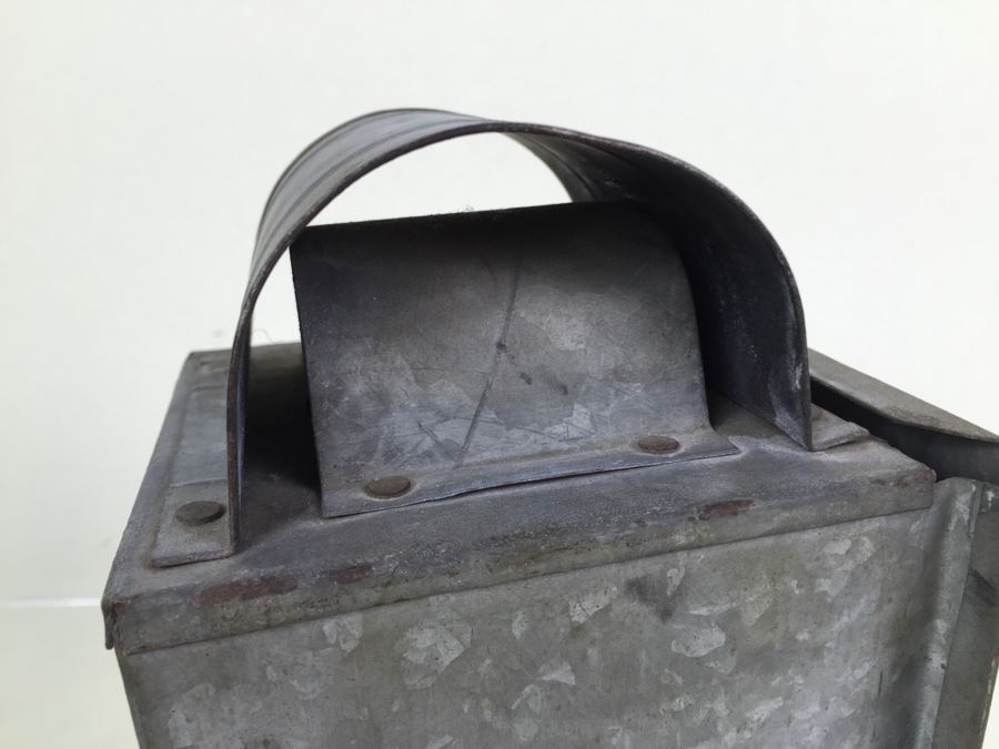 Vintage Lantern Of Unknown Origin [Photo 10]