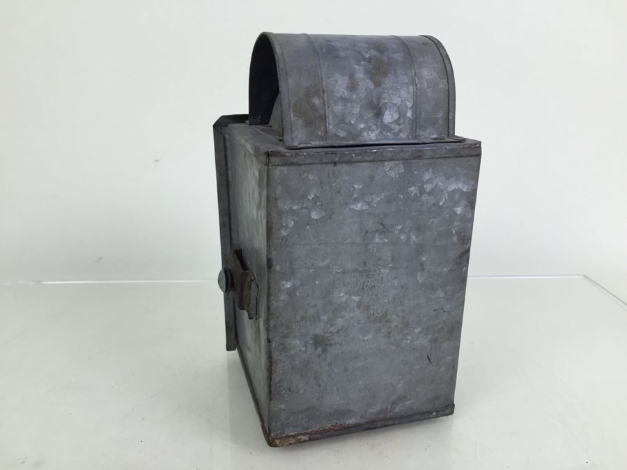 Vintage Lantern Of Unknown Origin [Photo 8]