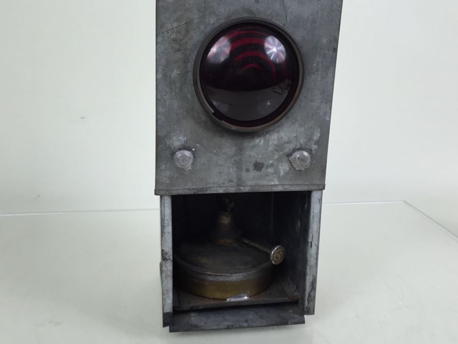 Vintage Lantern Of Unknown Origin [Photo 13]