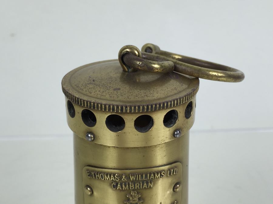 Solid Brass Miners' Lamp E. Thomas & Williams Ltd Cambrian No HS 8771 Oil Lantern Makers Aberdare Wales [Photo 6]