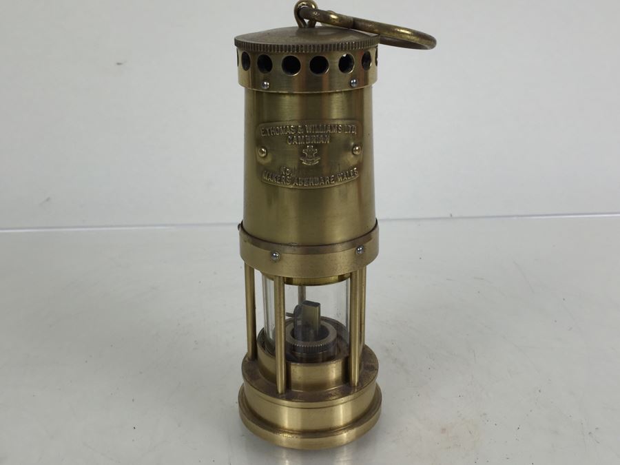 Solid Brass Miners' Lamp E. Thomas & Williams Ltd Cambrian No HS 8771 Oil Lantern Makers Aberdare Wales [Photo 4]