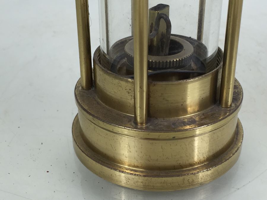 Solid Brass Miners' Lamp E. Thomas & Williams Ltd Cambrian No HS 8771 Oil Lantern Makers Aberdare Wales [Photo 14]