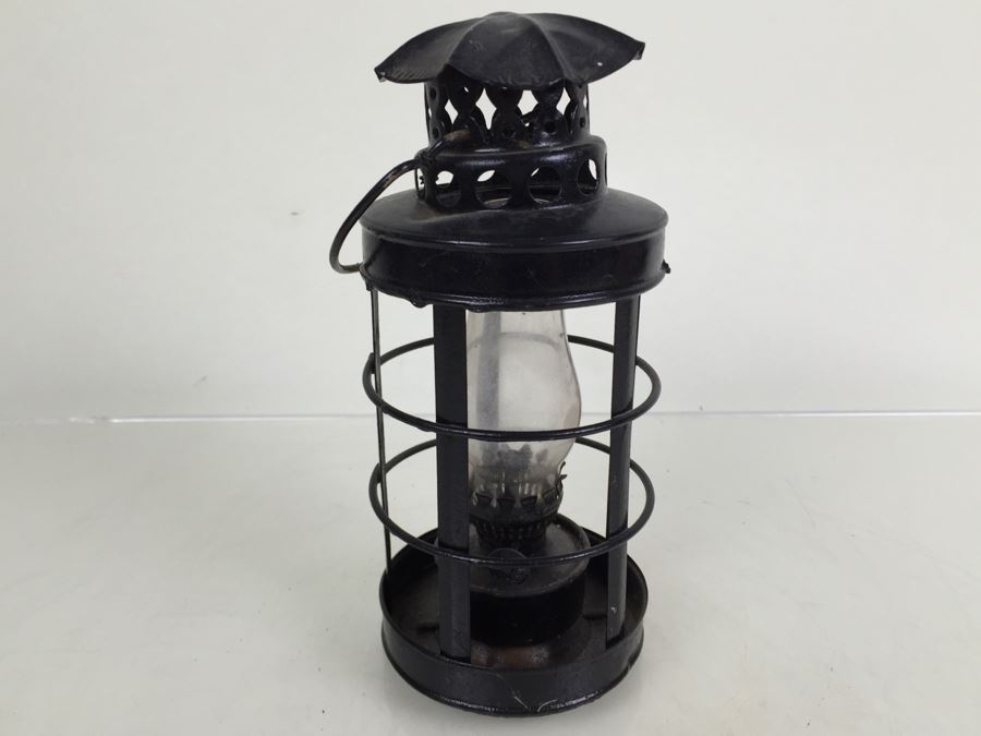 Vintage Lantern Maker Unknown [Photo 7]