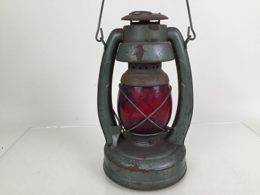 Vintage Embury Lantern Green With Red Globe Little Air Pilot No. 1  [Photo 4]