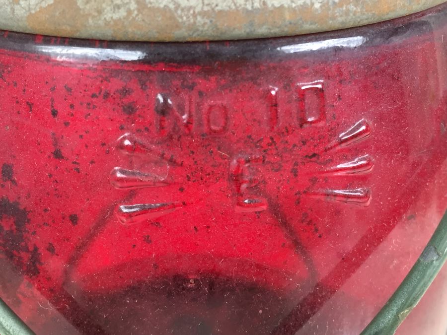 Vintage Embury Lantern Green With Red Globe Little Air Pilot No. 1  [Photo 9]