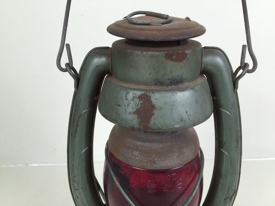 Vintage Embury Lantern Green With Red Globe Little Air Pilot No. 1  [Photo 5]
