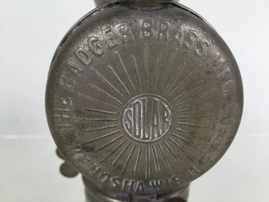 The Badger Brass Mfg Co. Kenosha, Was., U.S.A. Solar Lantern Bicycle Carbide Lamp With Red & Green Side Lenses [Photo 10]