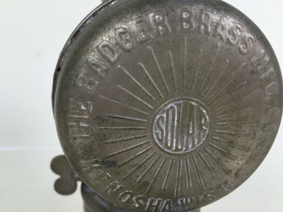 The Badger Brass Mfg Co. Kenosha, Was., U.S.A. Solar Lantern Bicycle Carbide Lamp With Red & Green Side Lenses [Photo 11]