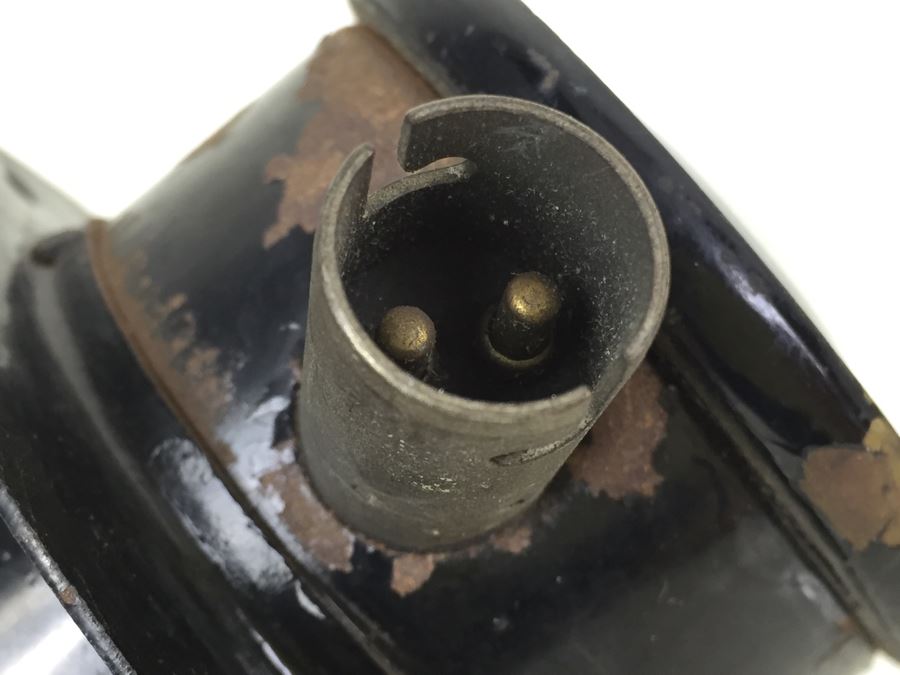 Vintage Red And White Lenses Transportation Related [Photo 3]