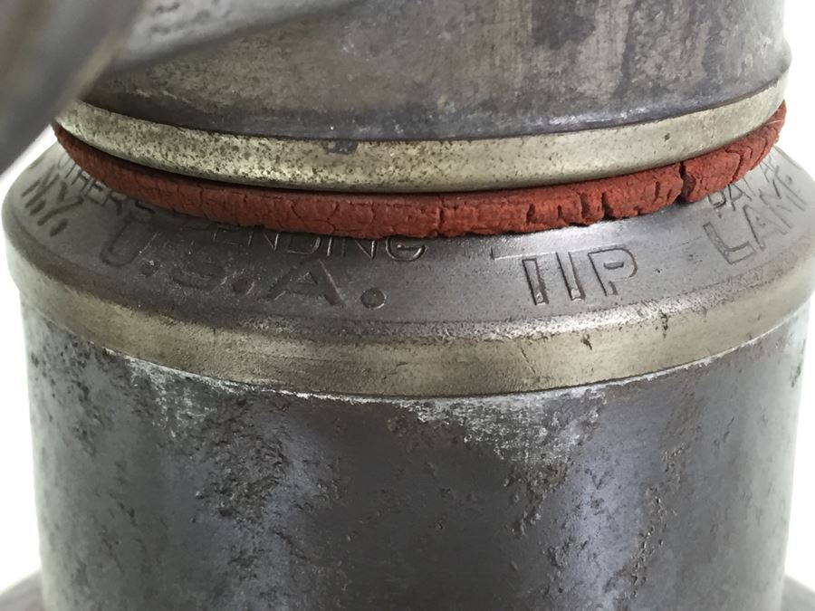 Rare Dew-R-Lite Inspectors Lamp Railroad Lantern Dewar Manufacturing Co Brooklyn NY No. 2155 [Photo 11]