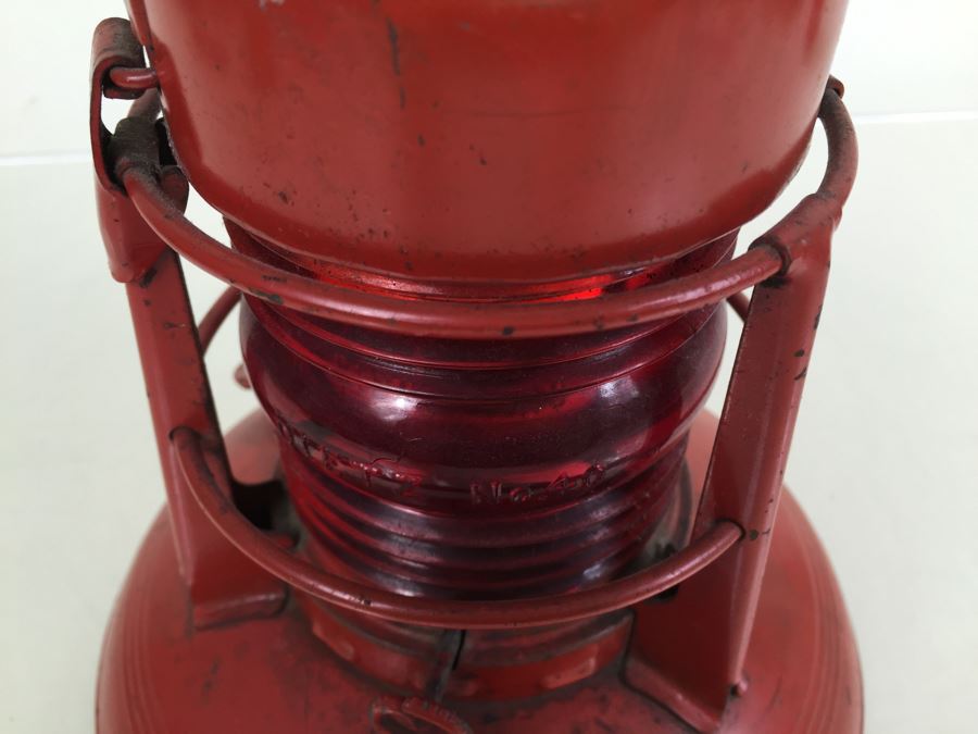 Dietz No. 40 Traffic Gard NY USA Red Railroad Lantern [Photo 16]