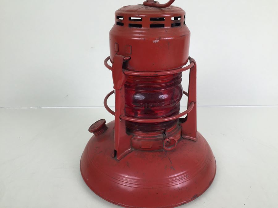 Dietz No. 40 Traffic Gard NY USA Red Railroad Lantern [Photo 4]