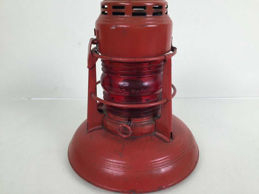 Dietz No. 40 Traffic Gard NY USA Red Railroad Lantern [Photo 7]