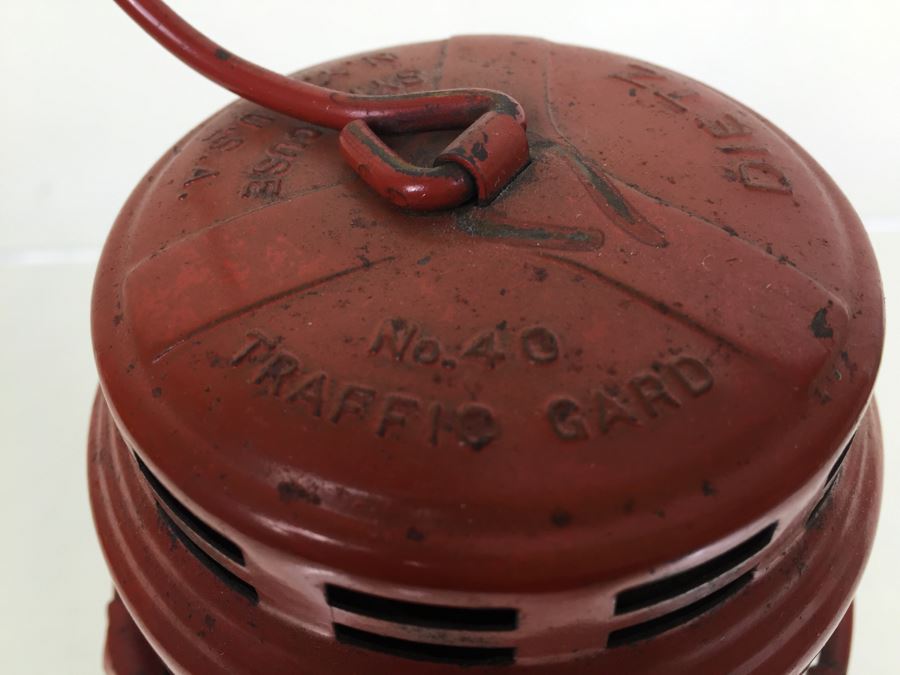 Dietz No. 40 Traffic Gard NY USA Red Railroad Lantern [Photo 13]