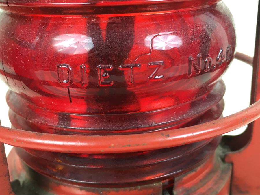 Dietz No. 40 Traffic Gard NY USA Red Railroad Lantern [Photo 2]
