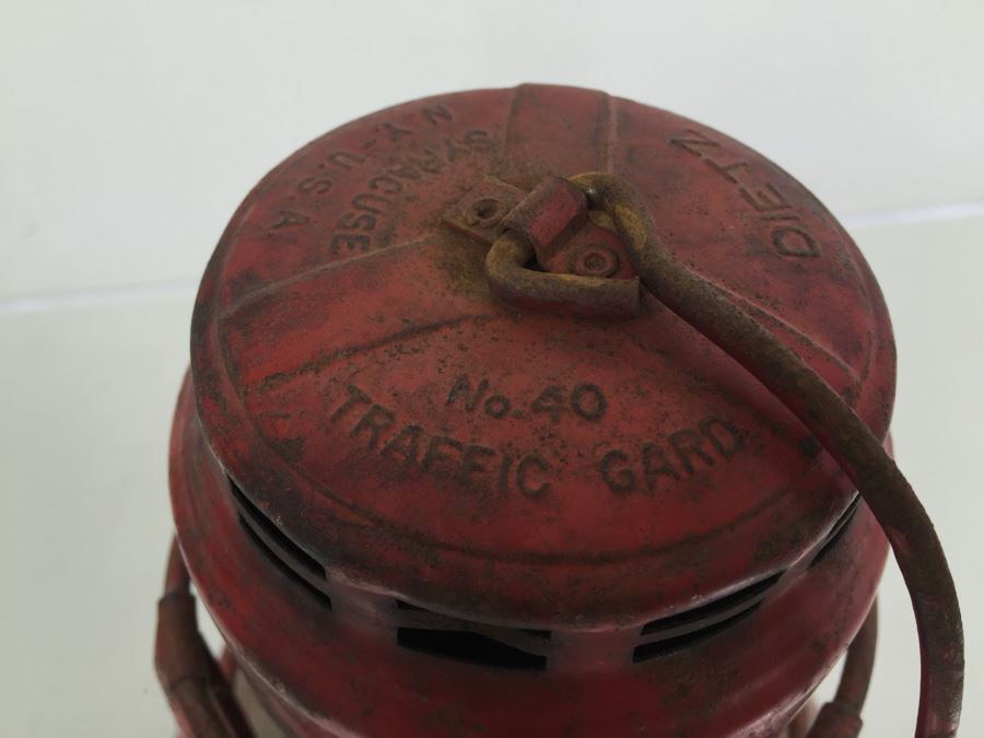 Dietz No. 40 Traffic Gard NY USA Red Railroad Lantern [Photo 10]