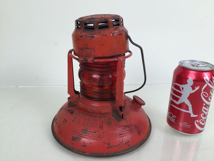 Dietz No. 40 Traffic Gard NY USA Red Railroad Lantern Stamped Consolidated Edison System [Photo 1]