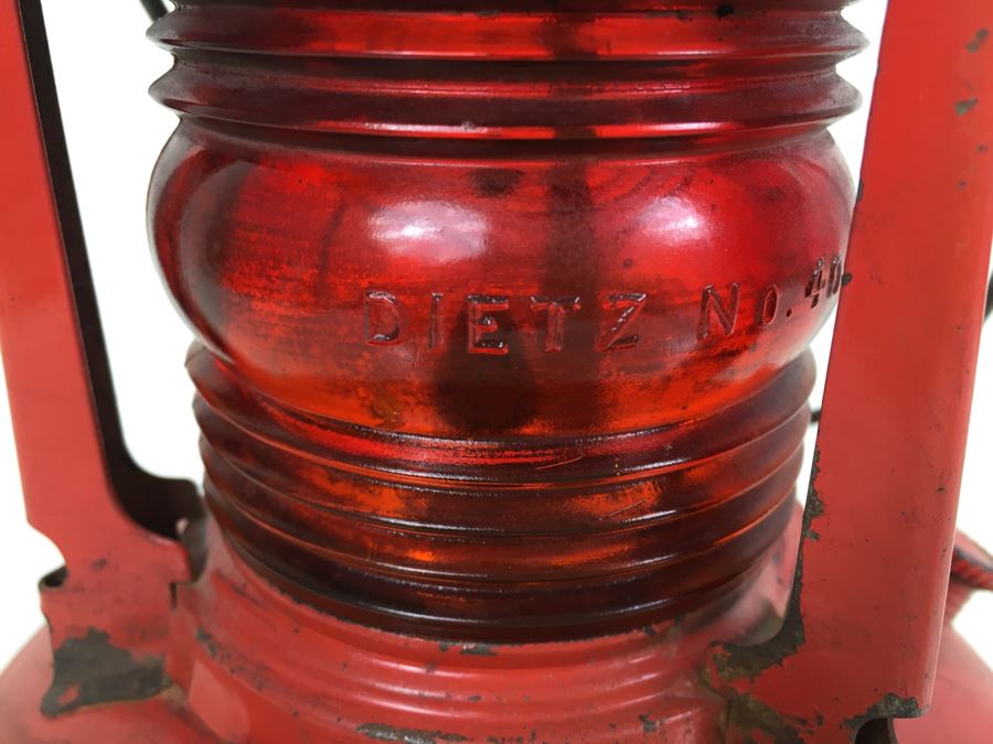 Dietz No. 40 Traffic Gard NY USA Red Railroad Lantern Stamped Consolidated Edison System [Photo 5]