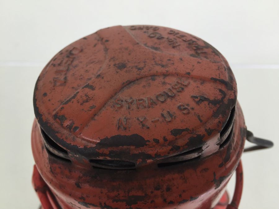 Dietz No. 40 Traffic Gard NY USA Red Railroad Lantern Stamped Consolidated Edison System [Photo 8]
