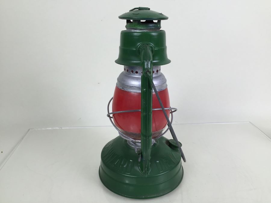 Dietz Little Wizard Lantern [Photo 3]